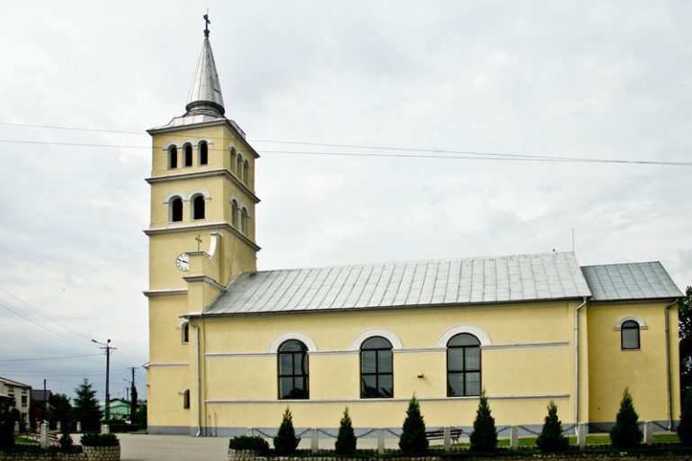 KOŚCIÓŁ ŚW. MICHAŁA ARCHANIOŁA W WYSZANOWIE